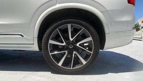 2022 Volvo XC90 Recharge Plug-In Hybrid T8 Inscription Expression 6 Passenger