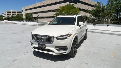 2022 Volvo XC90 Recharge Plug-In Hybrid T8 Inscription Expression 6 Passenger