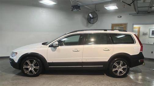 2015 Volvo XC70 T6 Premier Plus
