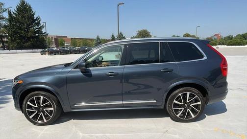 2024 Volvo XC90 B6 Plus Bright Theme 7-Seater