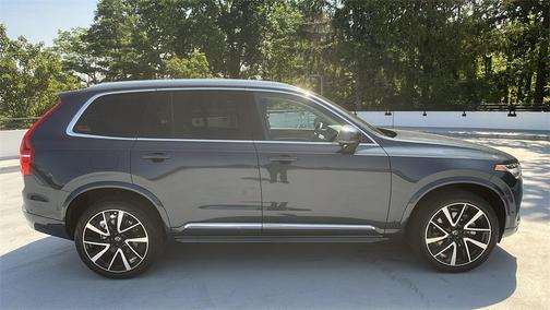 2024 Volvo XC90 B6 Plus Bright Theme 7-Seater