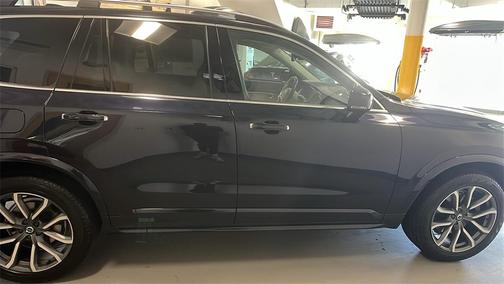 2019 Volvo XC90 T5 Momentum