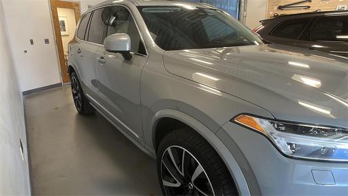 2024 Volvo XC90 B6 Plus Bright Theme 6-Seater