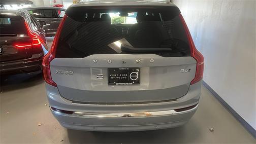 2024 Volvo XC90 B6 Plus Bright Theme 6-Seater