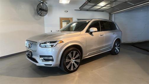 2023 Volvo XC90 Recharge Plug-In Hybrid T8 Plus Bright Theme 7-Seater