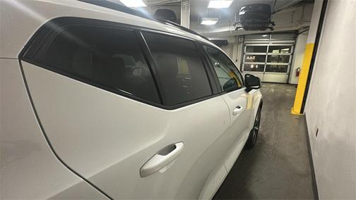 2026 Volvo XC40 Plus, B5 AWD Gas (mild hybrid), Dark