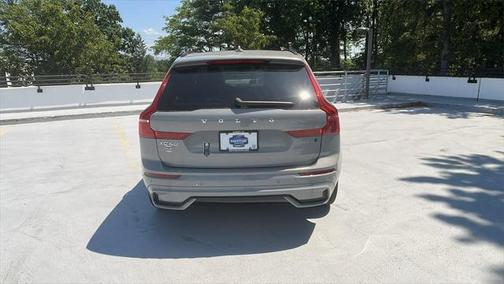 2025 Volvo XC60 B5 Plus