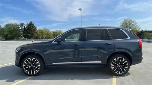 2025 Volvo XC90 B6 Plus 6-Seater