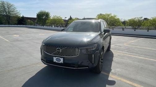 2025 Volvo XC90 B6 Plus 6-Seater