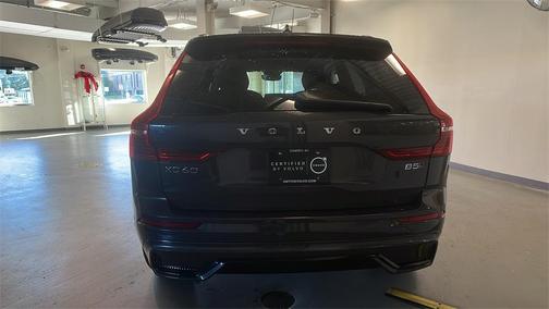 2025 Volvo XC60 B5 Plus