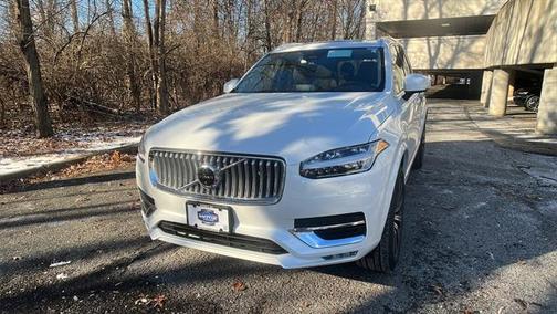 2025 Volvo XC90 B6 Plus 7-Seater