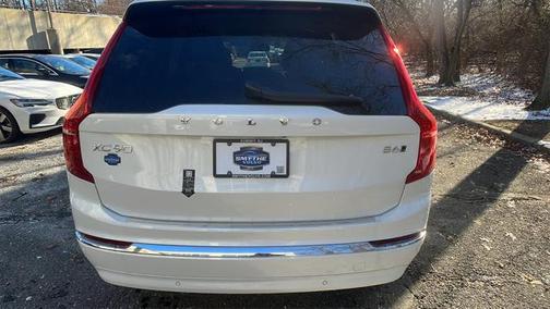 2025 Volvo XC90 B6 Plus 7-Seater