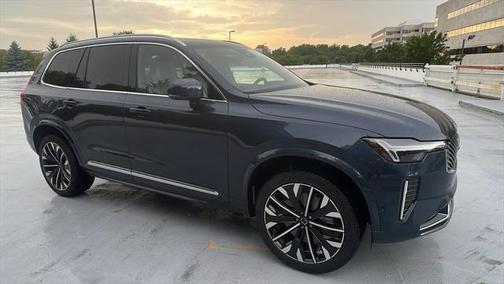 2026 Volvo XC90 B6 Plus 7-Seater