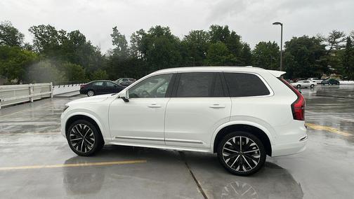 Crystal White Pearl 2026 Volvo XC90 Plus, B5 AWD Gas (mild hybrid), Gasoline, Bright, 7 Seats