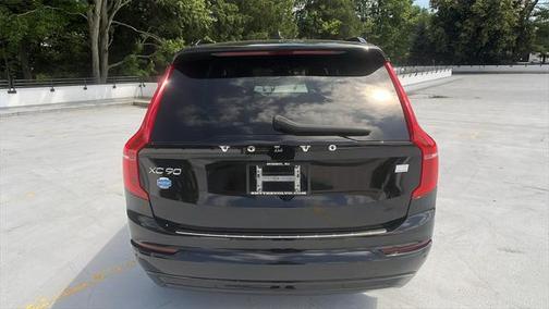 2023 Volvo XC90 Recharge Plug-In Hybrid T8 Ultimate Dark Theme 7-Seater