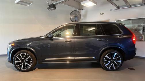 2023 Volvo XC90 B6 Plus 7-Seater