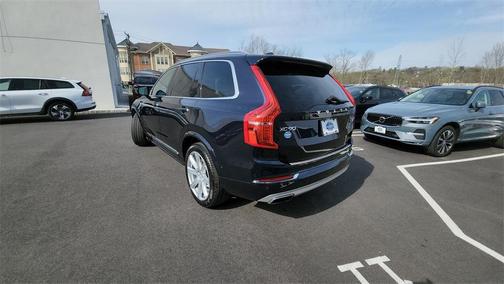 Photo 4 of 37 of 2019 Volvo XC90 T6 Inscription