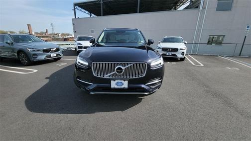 Photo 2 of 37 of 2019 Volvo XC90 T6 Inscription