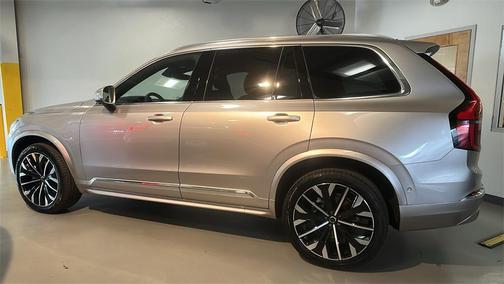 2026 Volvo XC90 B6 Plus 6-Seater