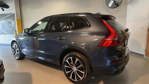 2025 Volvo XC60 B5 Plus