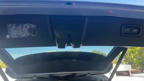 2025 Volvo XC90 Plug-In Hybrid T8 Plus 6-Seater