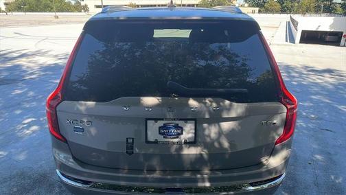 2025 Volvo XC90 Plug-In Hybrid T8 Plus 6-Seater