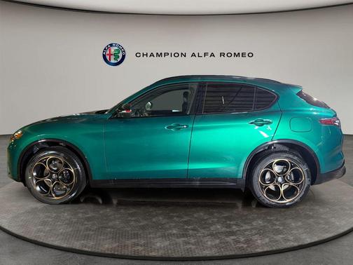 2025 Alfa Romeo Stelvio Sprint AWD