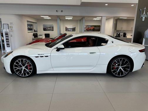 2024 Maserati GranTurismo Modena