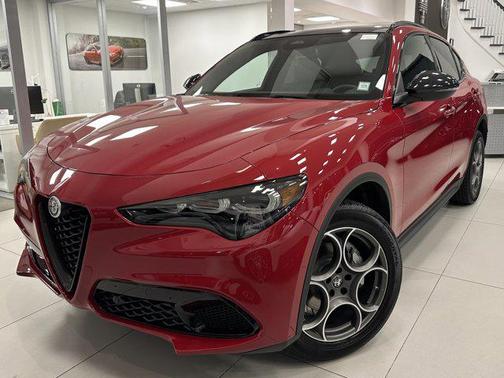 2025 Alfa Romeo Stelvio Sprint AWD