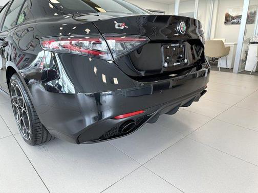 2025 Alfa Romeo Giulia AWD