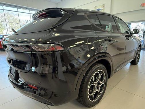 2025 Alfa Romeo Tonale EAWD