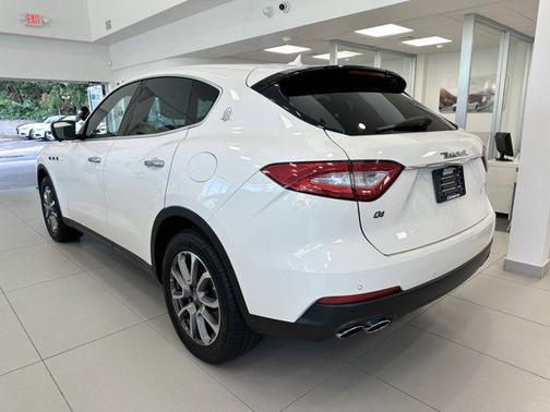 2018 Maserati Levante Base