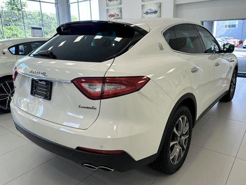 2018 Maserati Levante Base