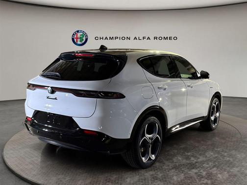 2026 Alfa Romeo Tonale Veloce