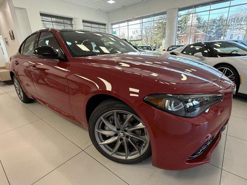 2025 Alfa Romeo Giulia AWD