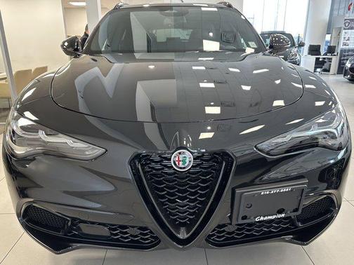 2025 Alfa Romeo Stelvio Sprint AWD