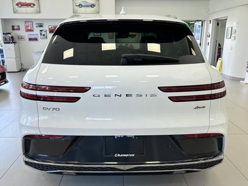 2026 Genesis GV70 2.5T Select