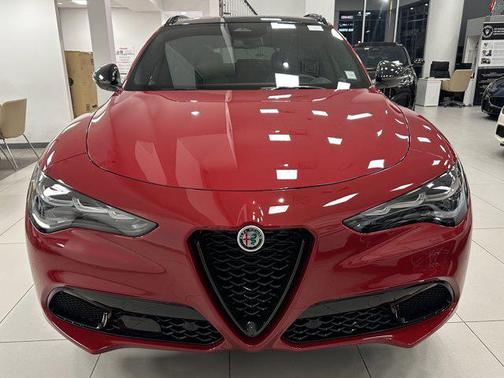 2025 Alfa Romeo Stelvio Sprint AWD