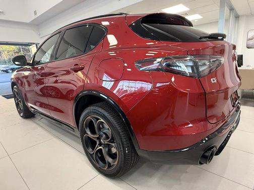 2025 Alfa Romeo Stelvio Sprint AWD