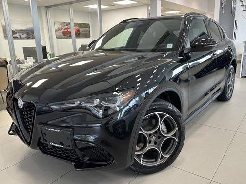 2025 Alfa Romeo Stelvio Sprint AWD