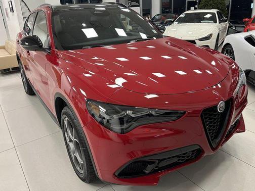 2025 Alfa Romeo Stelvio Sprint AWD