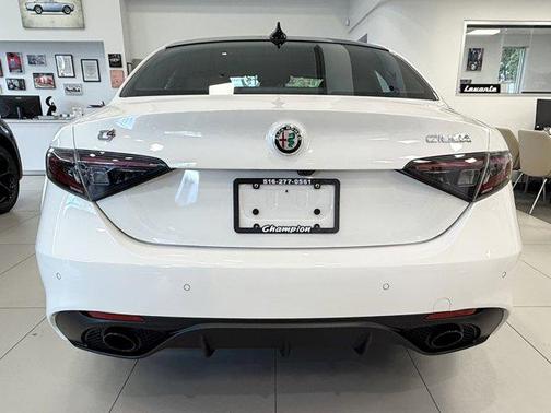 2025 Alfa Romeo Giulia Ti