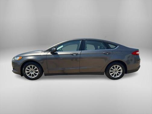 2016 Ford Fusion S