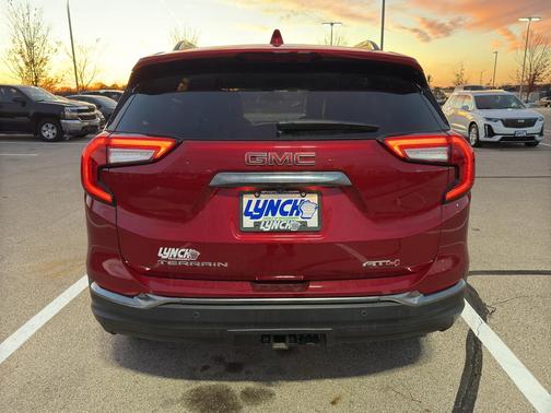 2024 GMC Terrain AWD AT4