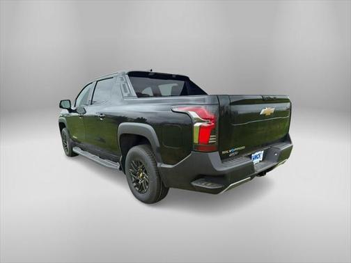 2025 Chevrolet Silverado EV LT