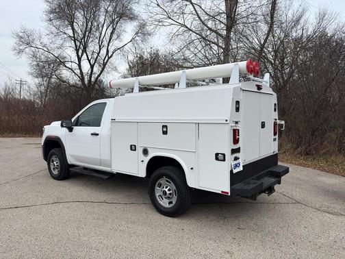 2024 GMC Sierra 2500 Base