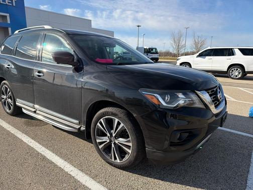 2019 Nissan Pathfinder Platinum