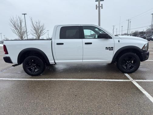 2024 RAM 1500 Classic Warlock Crew Cab 4x4 5'7' Box