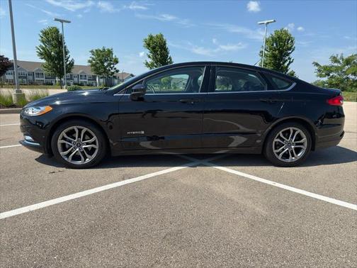 2017 Ford Fusion Hybrid SE