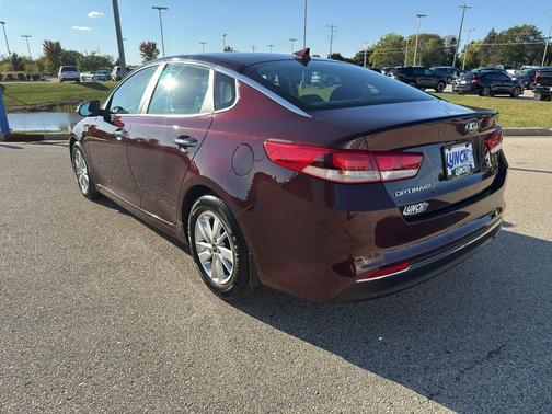 2017 Kia Optima LX